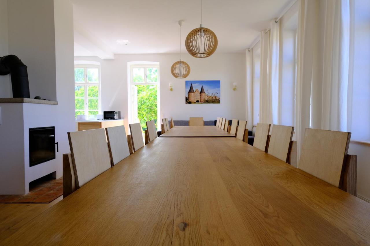 Ferienwohnung Gutshaus Klein Voigtshagen Dassow Exterior foto