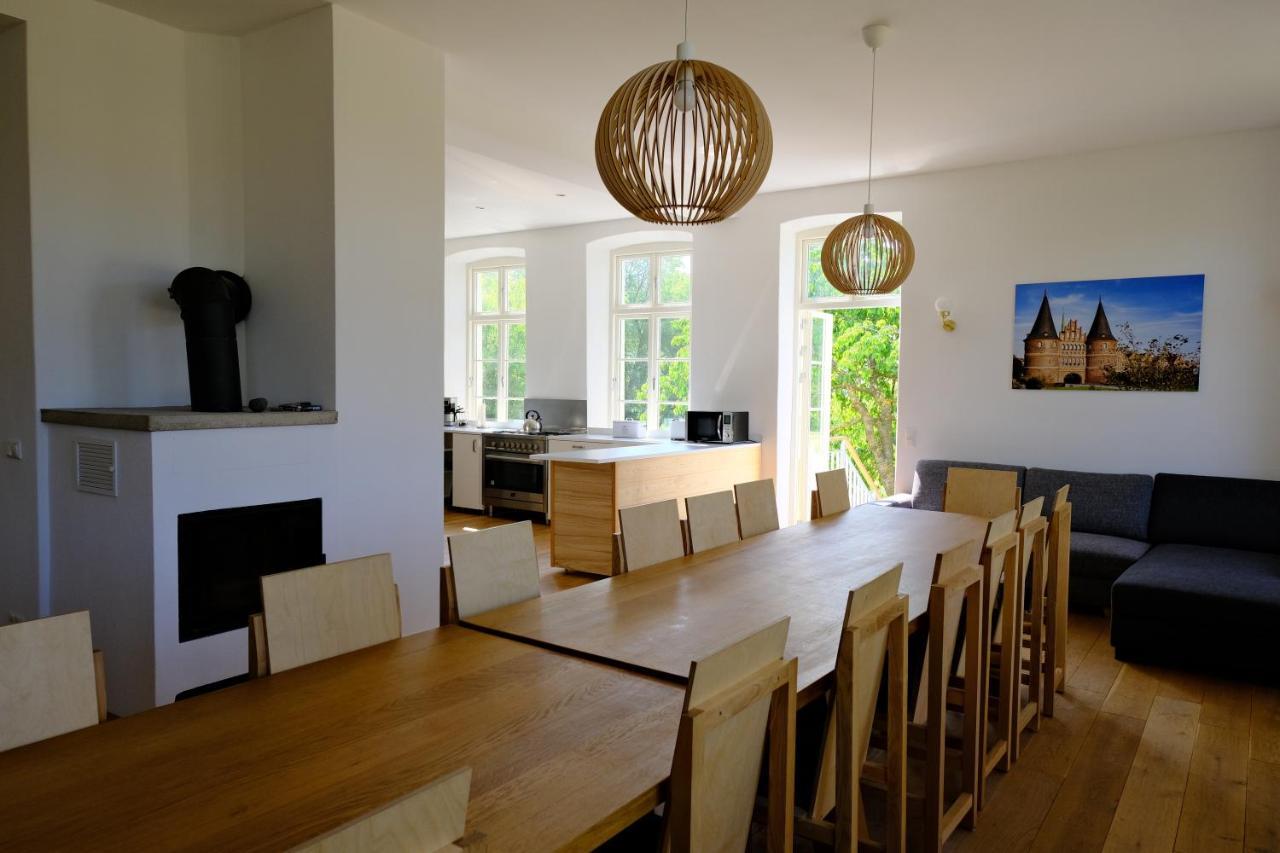 Ferienwohnung Gutshaus Klein Voigtshagen Dassow Exterior foto